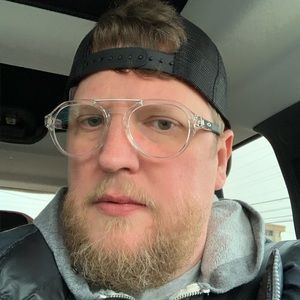 Meet your Posher, Chuck